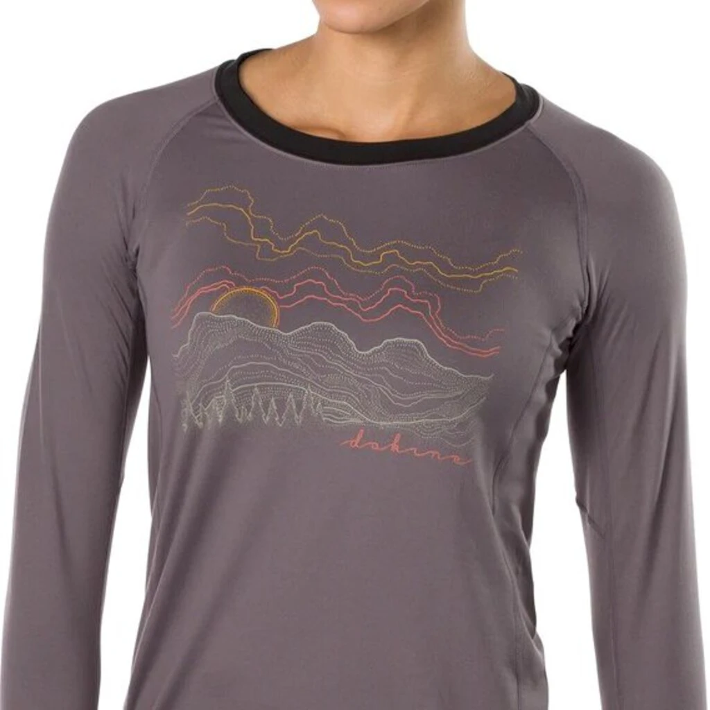 Dakine Women's Lupine Lightweight Top Clothing Dakine Women's Lupine Lightweight Top Clothing