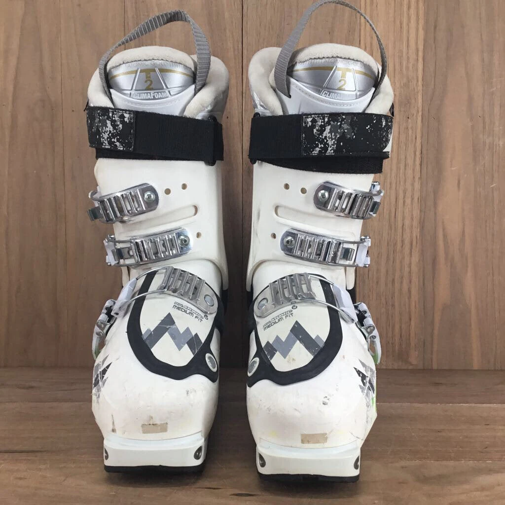 Atomic Waymaker Tour 100 A/T Ski Boots Atomic Waymaker Tour 100 A/T Ski Boots