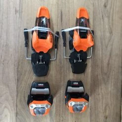 Ski 2022 Marker Squire 11