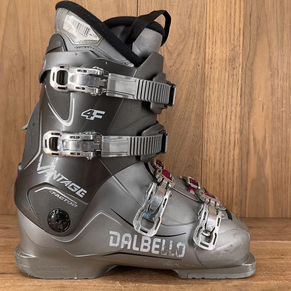 Dalbello Vantage 4Factor Ski Boots Dalbello Vantage 4Factor Ski Boots