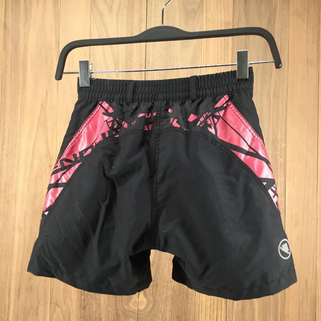 Endura Junior's Bike Shorts Outerwear And Clothing Endura Junior's Bike Shorts Outerwear And Clothing