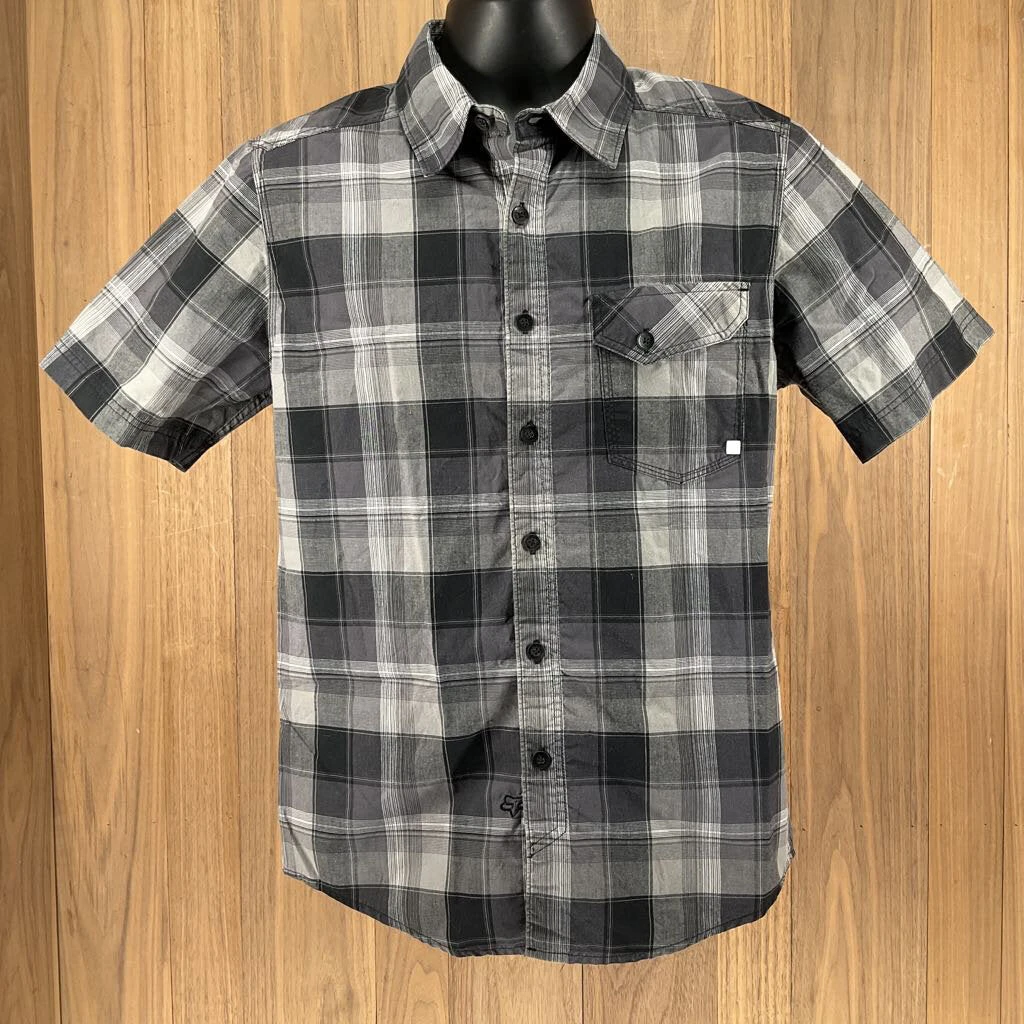 Fox Men's Short Sleeve Button Down Lifestyle Tops Fox Men's Short Sleeve Button Down Lifestyle Tops