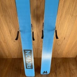 Ski 2022 Faction Agent 1.0 W/ Tyrolia Attack 14 Demo Bindings 7 Ski 2022 Faction Agent 1.0 W/ Tyrolia Attack 14 Demo Bindings