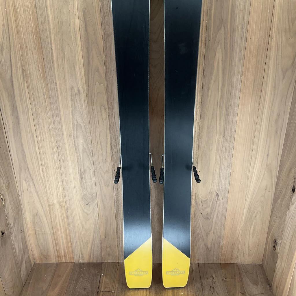Ski 2022 Elan Ripstick 106 W/ Tyrolia Attack 14 Demo Bindings Ski 2022 Elan Ripstick 106 W/ Tyrolia Attack 14 Demo Bindings