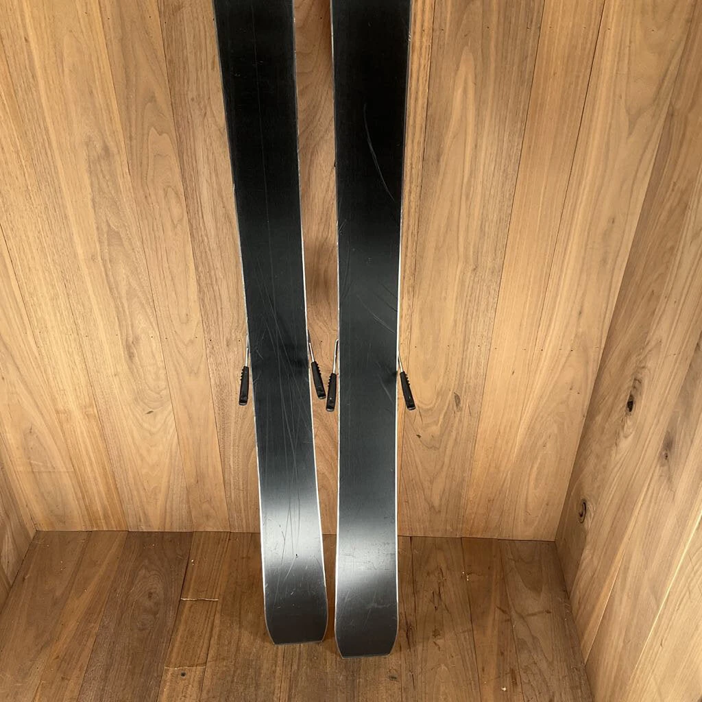 2022 Elan Wildcat 86 CX W/ Elan ELW 11 Demo Bindings Ski 2022 Elan Wildcat 86 CX W/ Elan ELW 11 Demo Bindings Ski