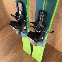 2022 Elan Ripstick 86 T Jr. W/ Tyrolia SLR 4.5 AC GW Demo Bindings