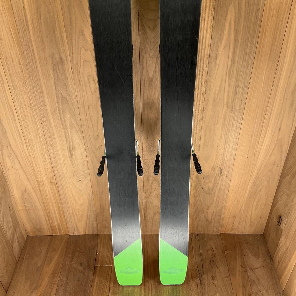 Ski 2022 Elan Ripstick 96 W/ Tyrolia Attack 14 Demo Bindings Ski 2022 Elan Ripstick 96 W/ Tyrolia Attack 14 Demo Bindings