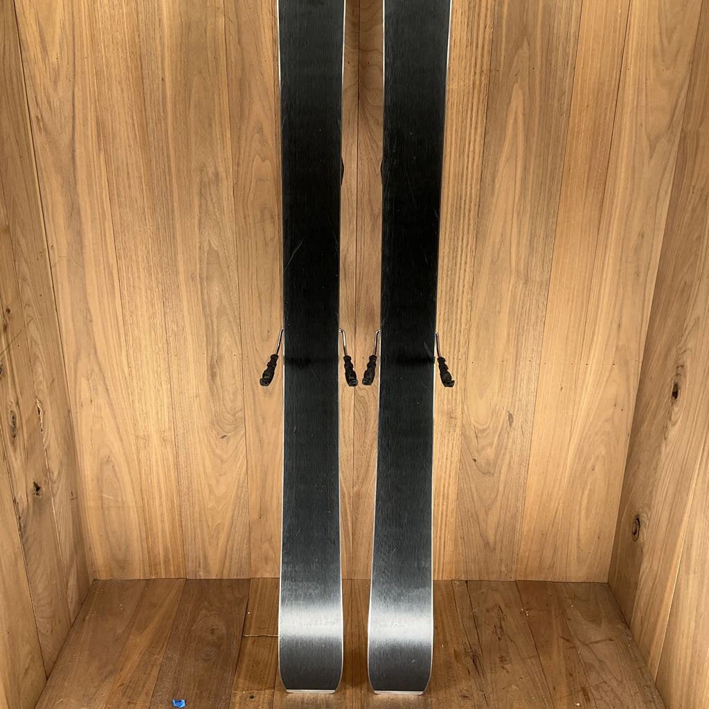 2022 Liberty Evolv 90 W/ Tyrolia Attack 14 Demo Bindings Ski 2022 Liberty Evolv 90 W/ Tyrolia Attack 14 Demo Bindings Ski