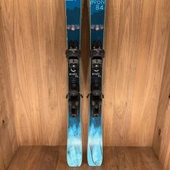 2022 Liberty Evolv 84 W W/ Tyrolia Attack 11 Demo Bindings Ski