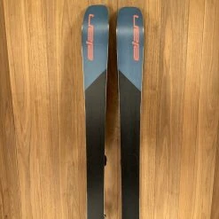 2022 Elan Ripstick 88 W/ Tyrolia Attack 14 Demo Binding Ski