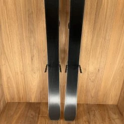 2022 Atomic Maven 86 W/ Tyrolia Attack 11 Demo Bindings Ski
