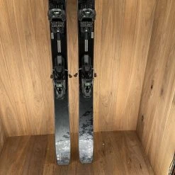 2022 Elan Ripstick 96 Black Edition W/ Tyrolia Attack 13 AT Demo Bindings Ski 5 2022 Elan Ripstick 96 Black Edition W/ Tyrolia Attack 13 AT Demo Bindings Ski