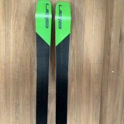 2022 Elan Ripstick 96 Black Edition W/ Tyrolia Attack 13 AT Demo Bindings Ski 6 2022 Elan Ripstick 96 Black Edition W/ Tyrolia Attack 13 AT Demo Bindings Ski