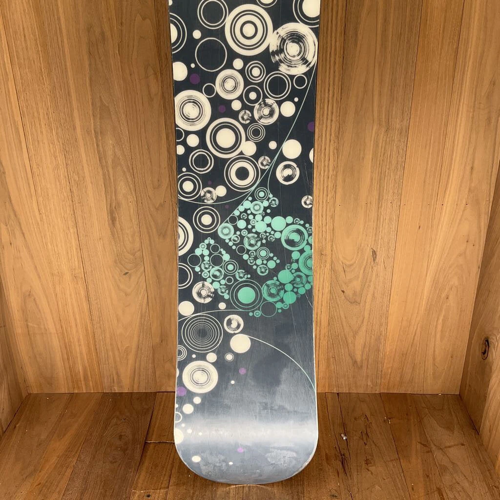 Burton Feel Good Women's Snowboard Burton Feel Good Women's Snowboard