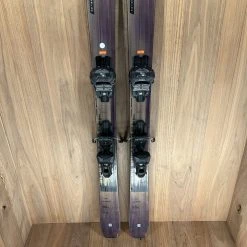 2022 Atomic Maverick 88 Ti W/ Tyrolia Attack 14 Demo Bindings Ski
