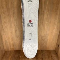 2022 Nitro Santoku Snowboard