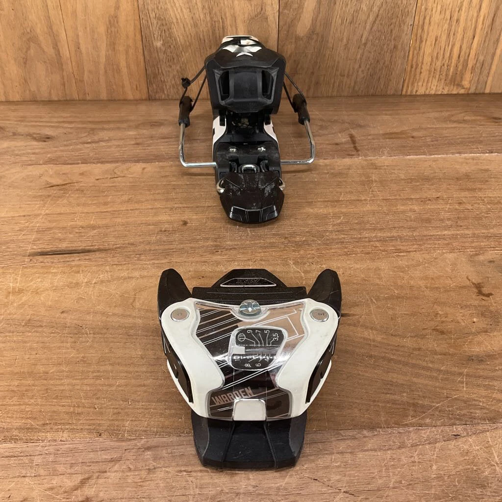 Atomic Wardern 11 MNC Demo Binding Atomic Wardern 11 MNC Demo Binding