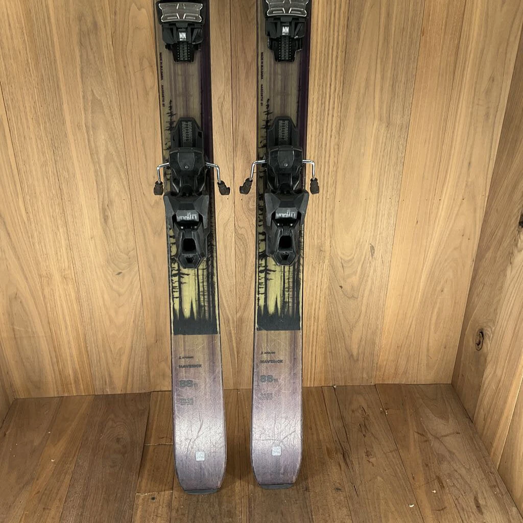 2022 Atomic Maverick 88 Ti W/ Tyrolia Attack 14 Demo Bindings 2022 Atomic Maverick 88 Ti W/ Tyrolia Attack 14 Demo Bindings