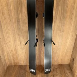 2022 DPS Pagoda 100 RP W/ Tyrolia Attack 14 Demo Bindings Ski