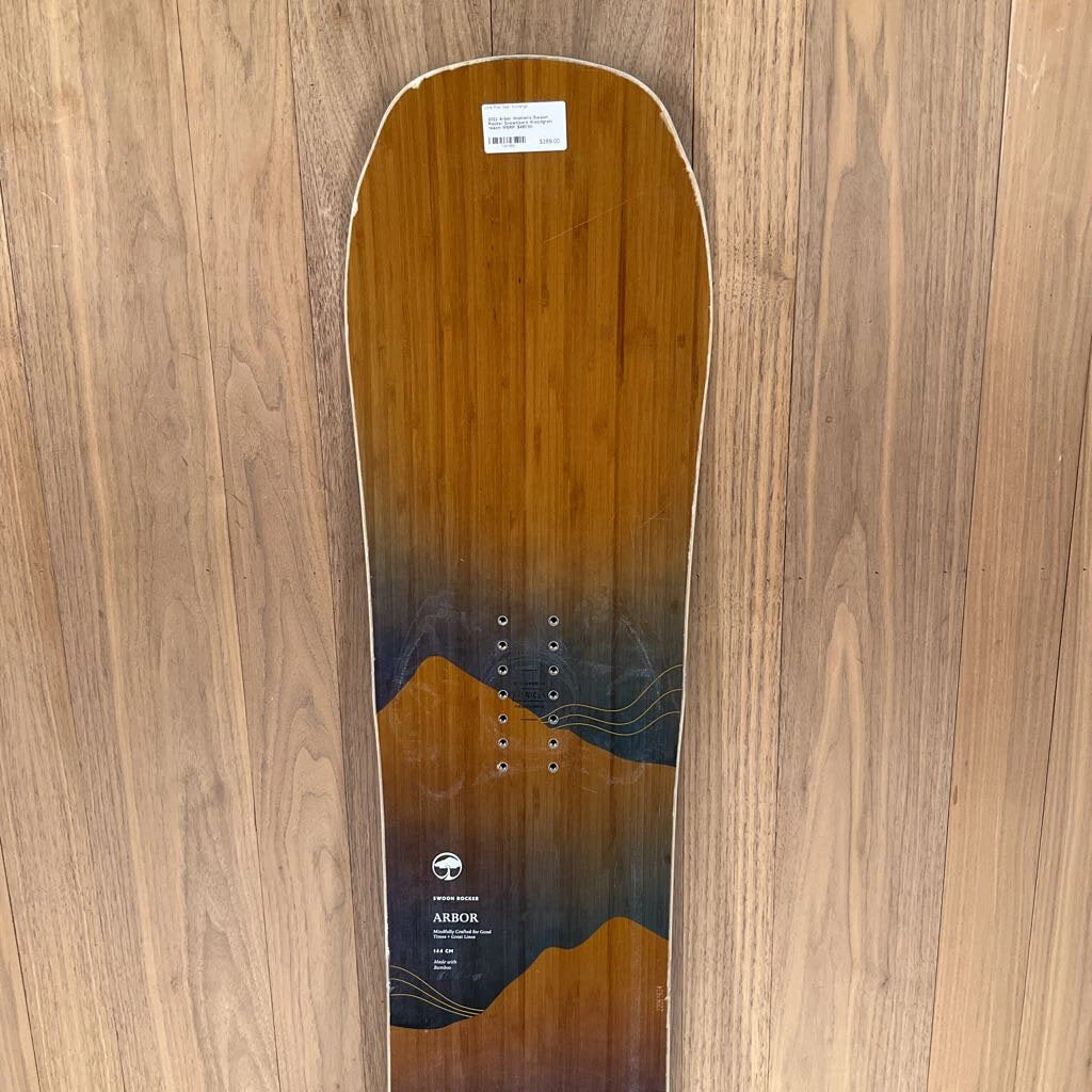 2022 Arbor Women's Swoon Rocker Snowboard 2022 Arbor Women's Swoon Rocker Snowboard