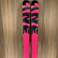 2022 Line Sick Day 104 W/ Marker Griffon 13 Demo Bindings