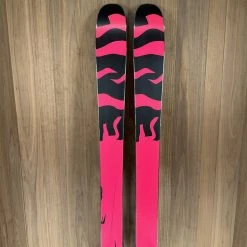 Ski 2022 Line Sick Day 104 W/ Marker Griffon 13 Demo Bindings 2 Ski 2022 Line Sick Day 104 W/ Marker Griffon 13 Demo Bindings