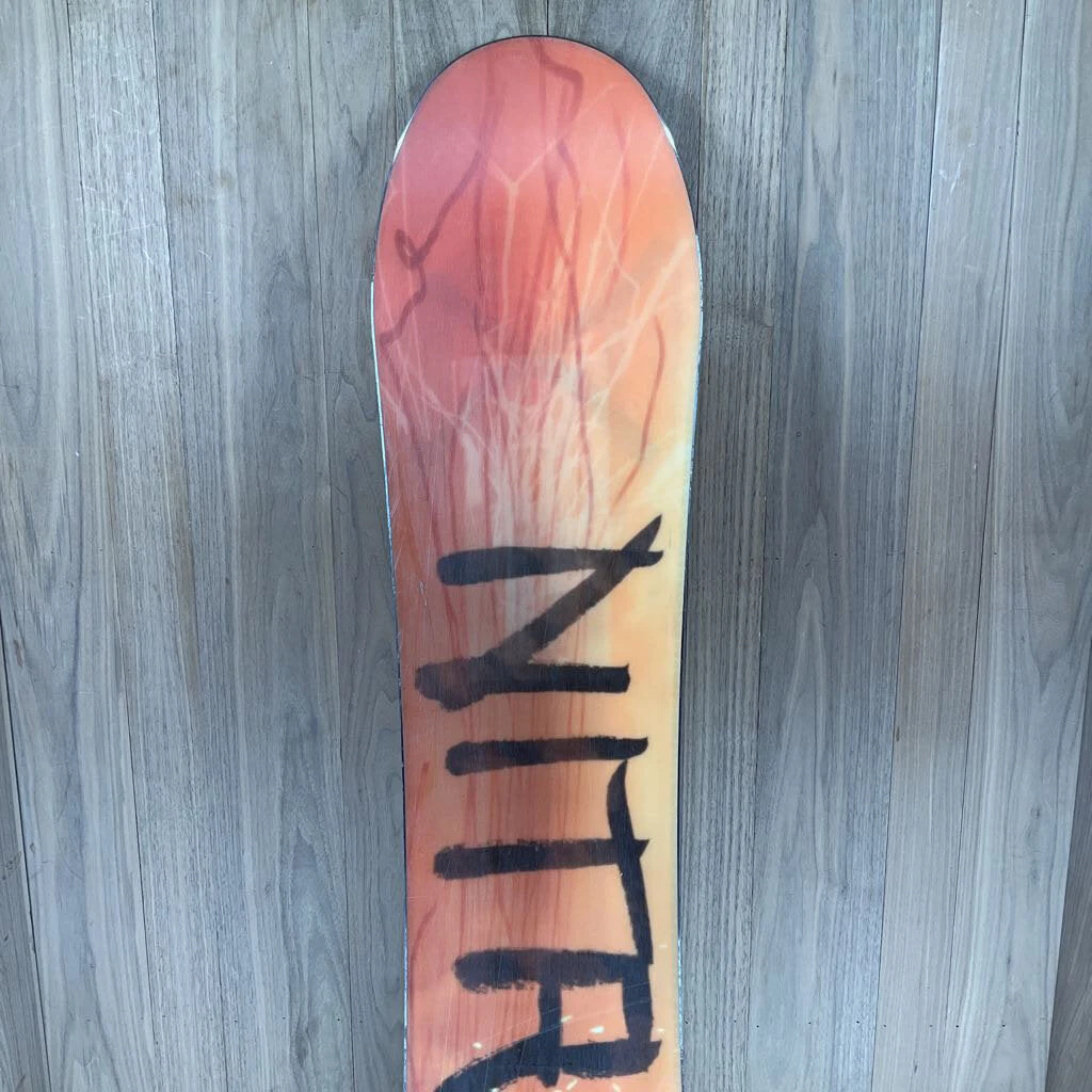2020 Nitro Santoku Snowboard 2020 Nitro Santoku Snowboard
