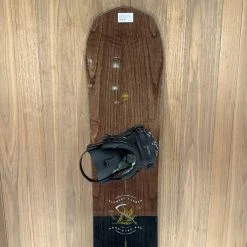 2022 Arbor Element Camber Snowboard W/ Nitro Zero Large Bindings