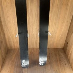 DPS Lotus 120 Pure3 W/ Salomon Guardian 16 Bindings