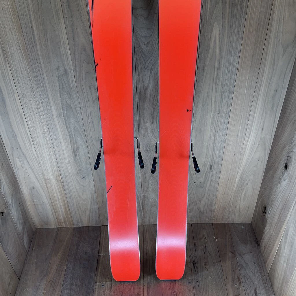 2022 Salomon QST 106 W/ Armada Warden 13 Demo Bindings Ski 2022 Salomon QST 106 W/ Armada Warden 13 Demo Bindings Ski