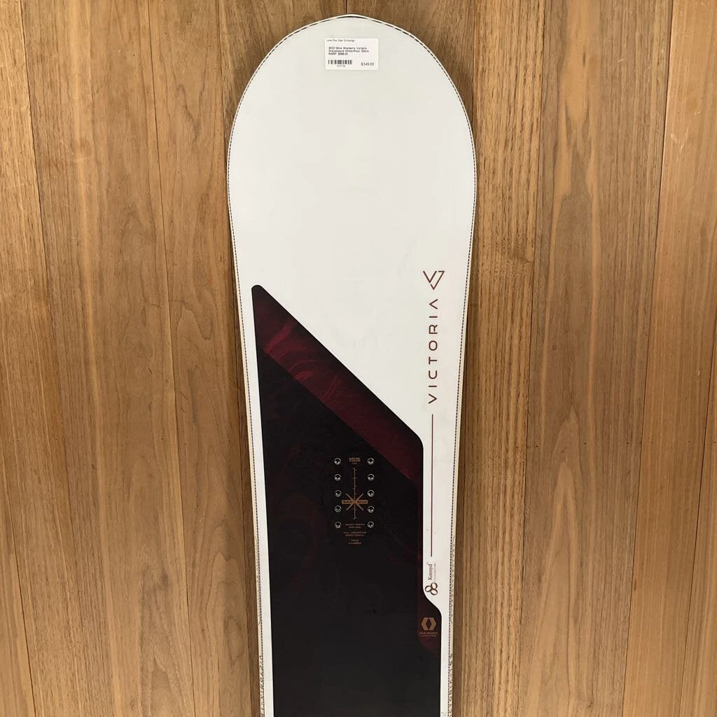 2022 Nitro Women's Victoria Snowboard 2022 Nitro Women's Victoria Snowboard