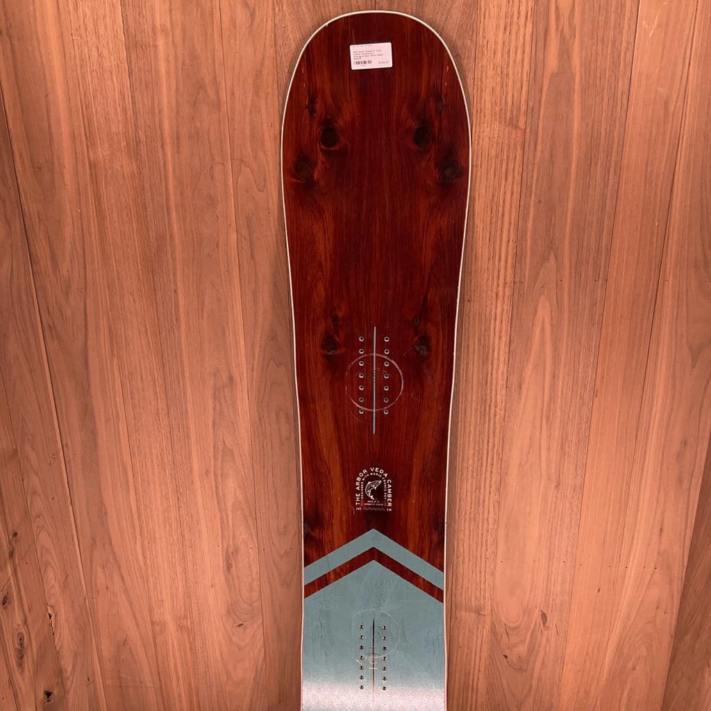 2022 Arbor Women's Veda Camber Snowboard 2022 Arbor Women's Veda Camber Snowboard
