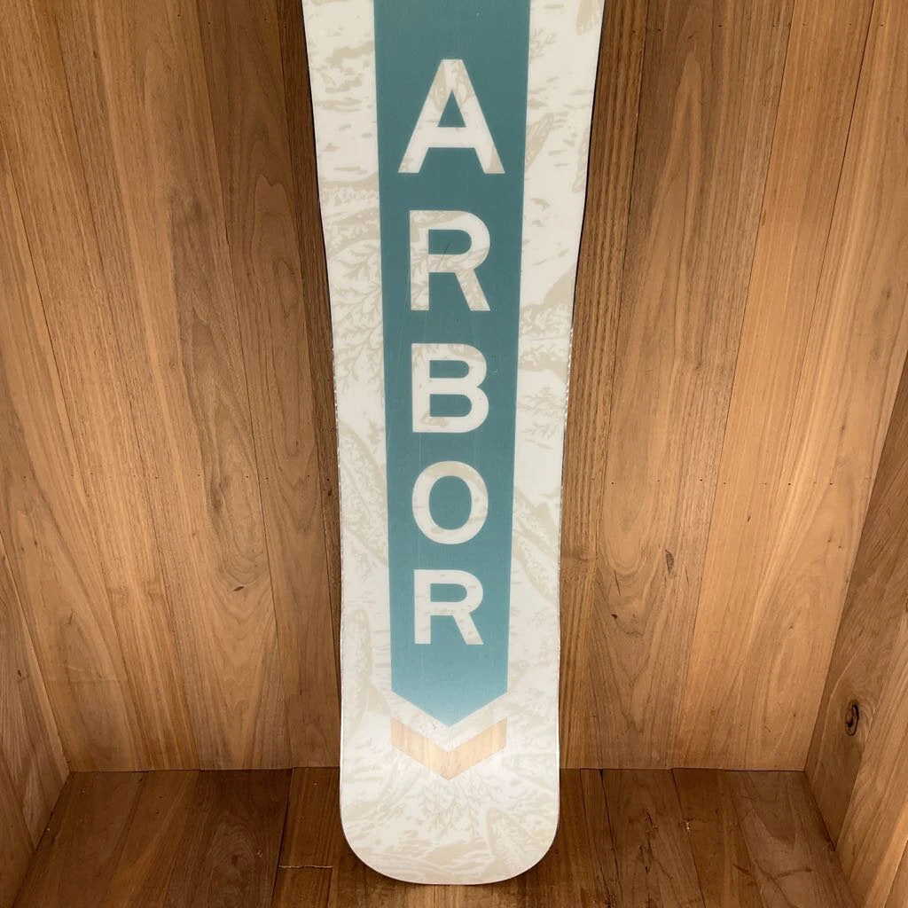 2022 Arbor Women's Veda Camber Snowboard 2022 Arbor Women's Veda Camber Snowboard