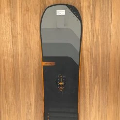 2022 Nitro Suprateam Snowboard