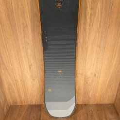 2022 Nitro Suprateam Snowboard