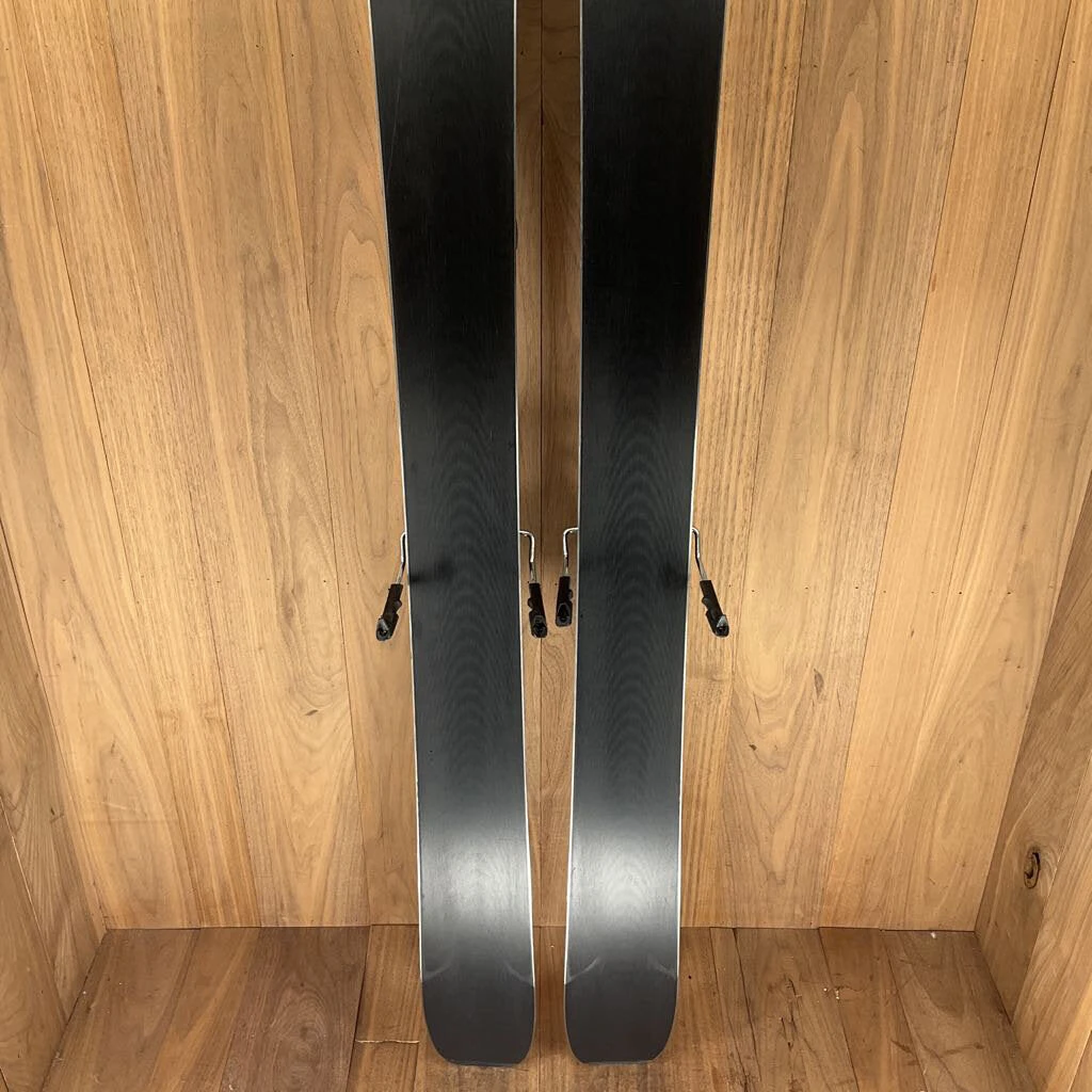 Ski 2022 Armada Declivity 102 TI W/ Armada Warden 13 Demo Bindings Ski 2022 Armada Declivity 102 TI W/ Armada Warden 13 Demo Bindings