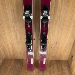 2022 Salomon QST Lux 92 W/ Salomon Warden 11 Demo Bindings
