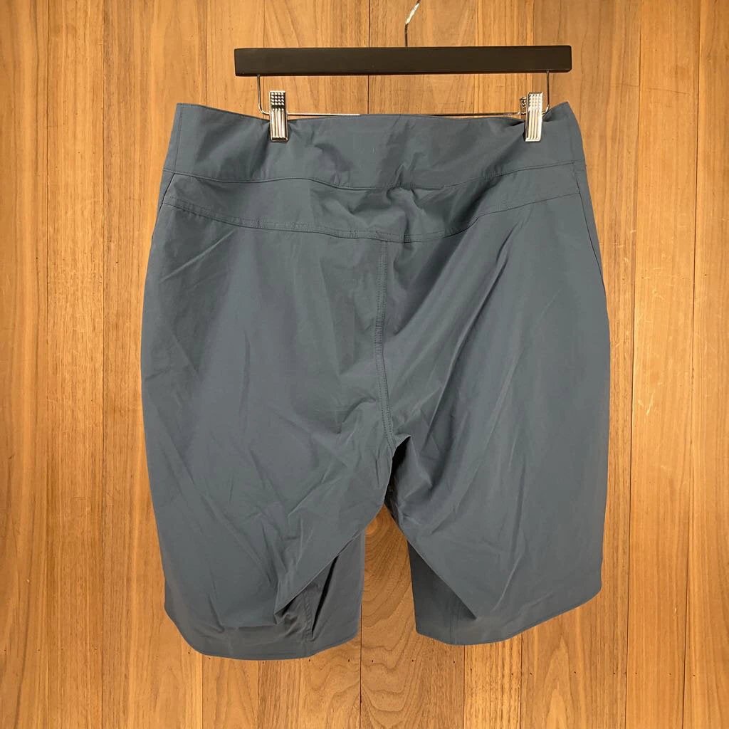 Backcountry Women's Bike Shorts Backcountry Women's Bike Shorts