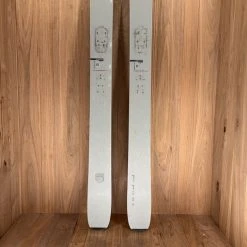 2022 Armada Declivity X