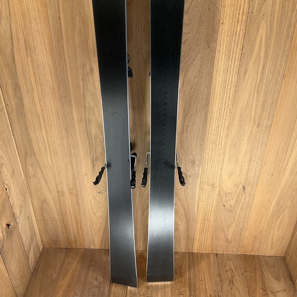 2022 Head Supershape E-Titan W/ Head PRD 12 Demo Bindings 2022 Head Supershape E-Titan W/ Head PRD 12 Demo Bindings