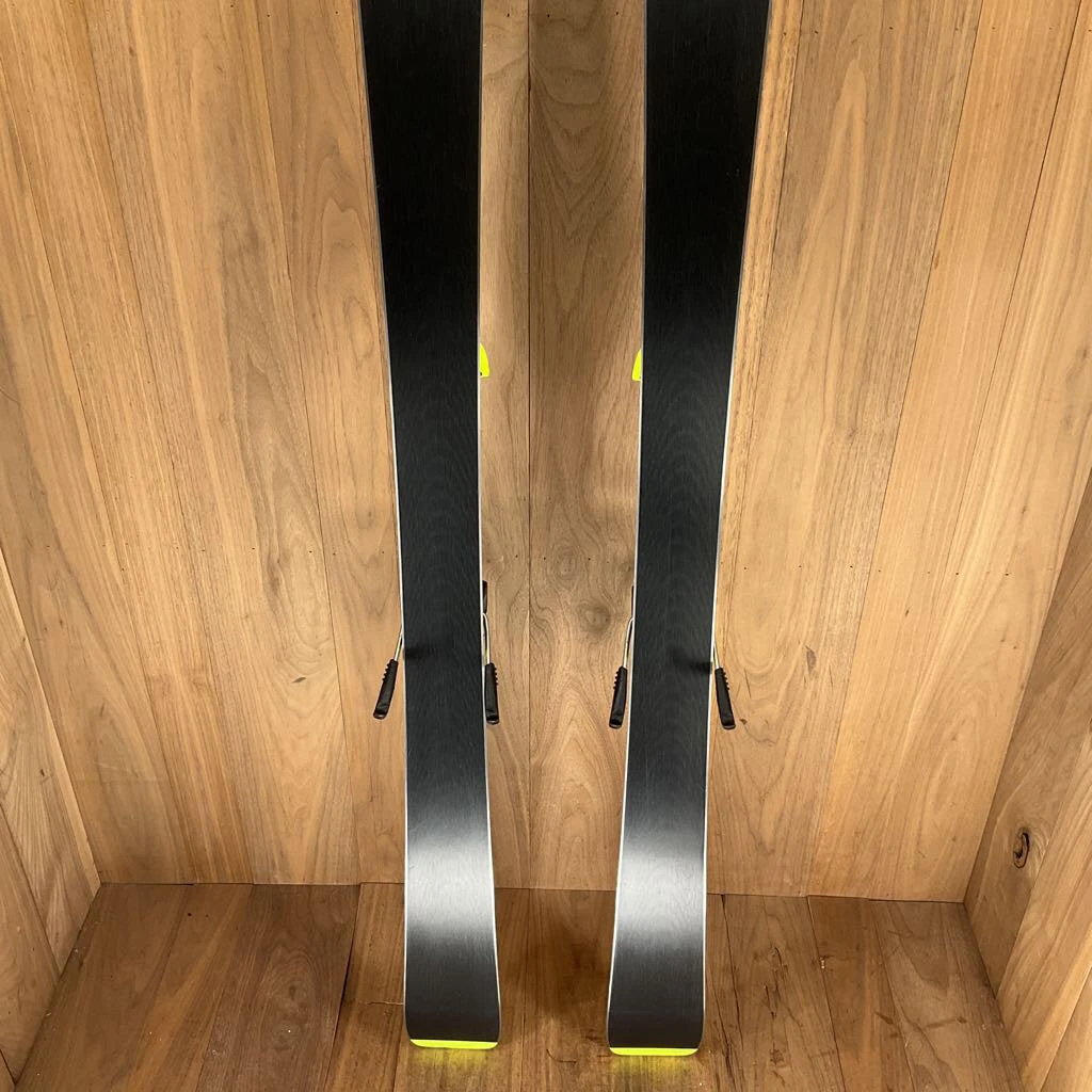 2022 Head Super Joy W/ Head Joy 11 GW SLR Demo Bindings Ski 2022 Head Super Joy W/ Head Joy 11 GW SLR Demo Bindings Ski