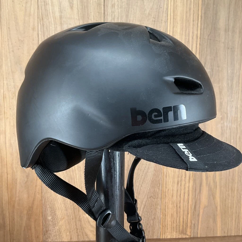 Bern Brentwood Bike Helmet Bern Brentwood Bike Helmet