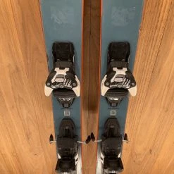 Ski 2022 Salomon QST 98 W/ Salomon Warden 13 Demo Bindings