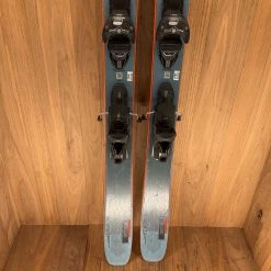 Ski 2022 Salomon QST 98 W/ Salomon Warden 13 Demo Bindings
