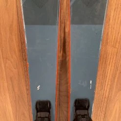 Ski 2022 Salomon QST 98 W/ Salomon Warden 13 Demo Bindings