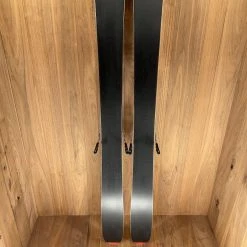 Ski 2022 Salomon QST 98 W/ Salomon Warden 13 Demo Bindings