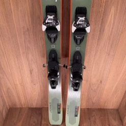 2022 Salomon QST 106 W/ Salomon Warden 13 Demo Bindings Ski