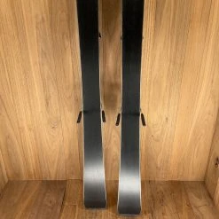 Head V-Shape V8 W/ Head PR 11 System Bindings