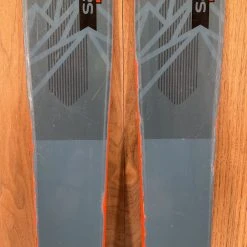 Ski 2022 Salomon QST 98 W/ Salomon Warden 11 Demo Bindings