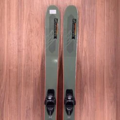 2022 Salomon QST 106 W/ Armada Warden 13 Demo Bindings